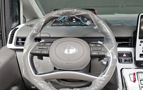 Hyundai Staria, 2025 год, 6 952 000 рублей, 20 фотография