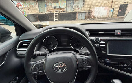 Toyota Camry, 2018 год, 2 500 000 рублей, 7 фотография