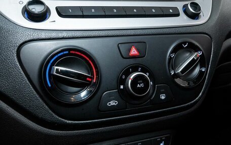 Hyundai Solaris II рестайлинг, 2018 год, 1 230 000 рублей, 11 фотография