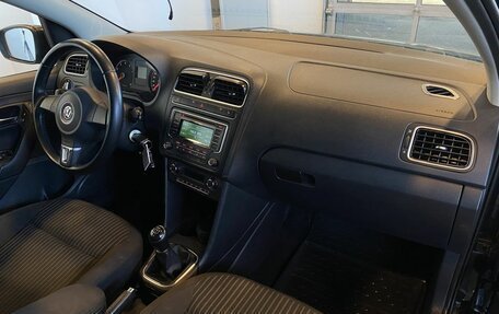 Volkswagen Polo VI (EU Market), 2013 год, 845 000 рублей, 12 фотография