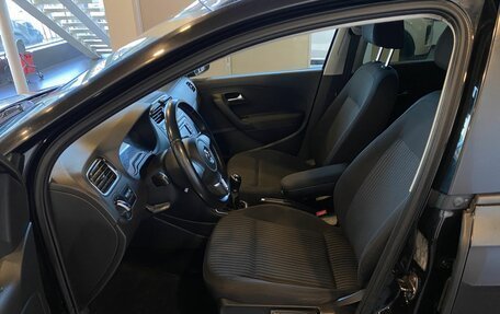 Volkswagen Polo VI (EU Market), 2013 год, 845 000 рублей, 16 фотография