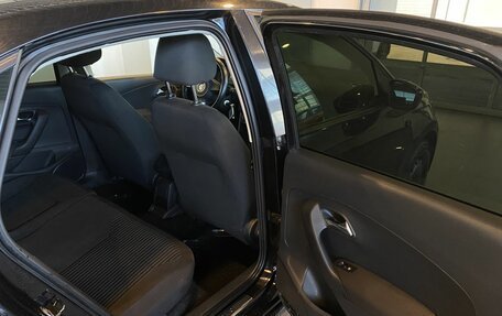 Volkswagen Polo VI (EU Market), 2013 год, 845 000 рублей, 26 фотография