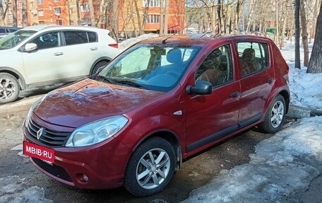 Renault Sandero I, 2010 год, 405 000 рублей, 2 фотография