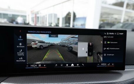 BMW 3 серия, 2025 год, 12 000 000 рублей, 11 фотография