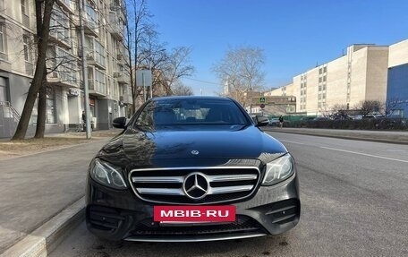 Mercedes-Benz E-Класс, 2018 год, 2 950 000 рублей, 5 фотография