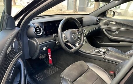 Mercedes-Benz E-Класс, 2018 год, 2 950 000 рублей, 8 фотография