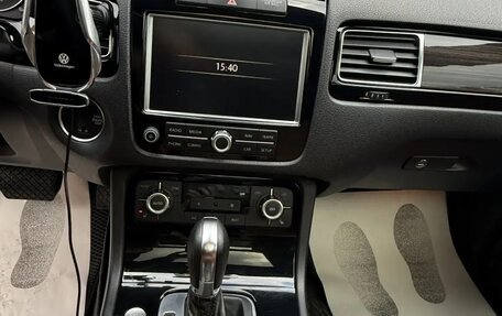 Volkswagen Touareg III, 2014 год, 3 300 000 рублей, 21 фотография