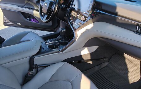 Toyota Camry, 2021 год, 2 200 000 рублей, 13 фотография