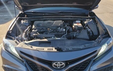 Toyota Camry, 2021 год, 2 200 000 рублей, 14 фотография