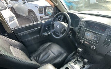 Mitsubishi Pajero IV, 2014 год, 2 165 000 рублей, 5 фотография