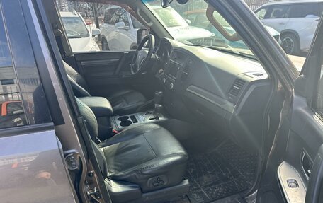 Mitsubishi Pajero IV, 2014 год, 2 165 000 рублей, 6 фотография