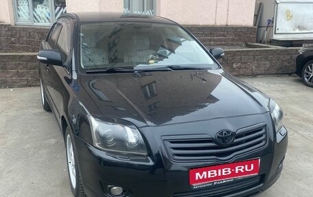 Toyota Avensis III рестайлинг, 2006 год, 875 000 рублей, 1 фотография