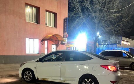 Hyundai Solaris II рестайлинг, 2016 год, 750 000 рублей, 5 фотография