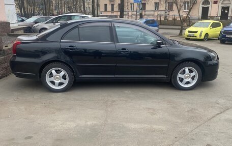Toyota Avensis III рестайлинг, 2006 год, 875 000 рублей, 2 фотография