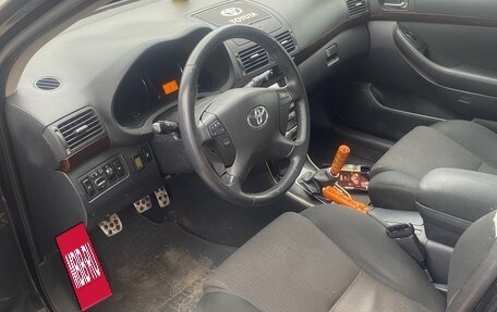 Toyota Avensis III рестайлинг, 2006 год, 875 000 рублей, 6 фотография