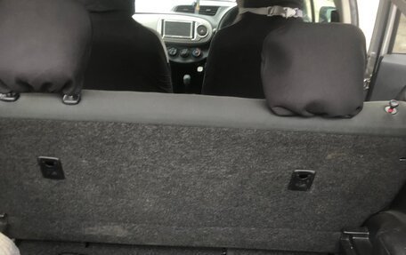 Toyota Vitz, 2011 год, 900 000 рублей, 3 фотография