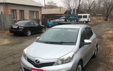 Toyota Vitz, 2011 год, 900 000 рублей, 10 фотография