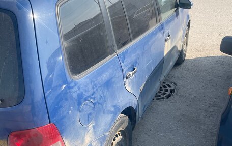 Volkswagen Touran III, 2003 год, 300 000 рублей, 5 фотография