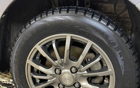 Toyota Vitz, 2013 год, 999 000 рублей, 5 фотография