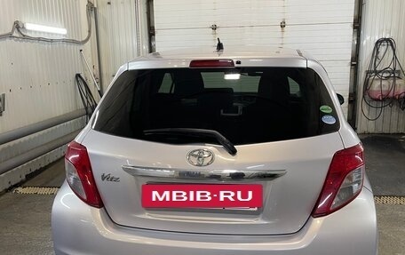 Toyota Vitz, 2013 год, 999 000 рублей, 13 фотография