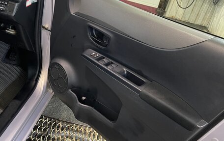 Toyota Vitz, 2013 год, 999 000 рублей, 18 фотография