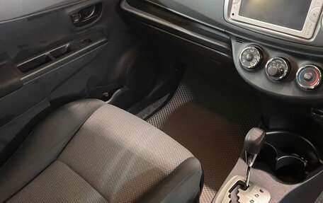 Toyota Vitz, 2013 год, 999 000 рублей, 19 фотография