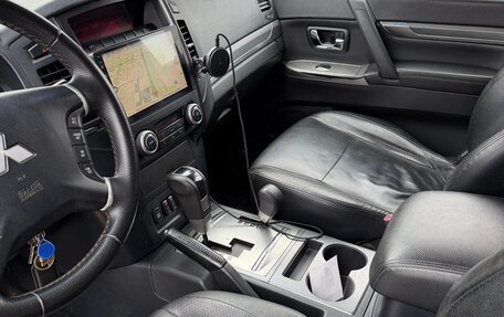 Mitsubishi Pajero IV, 2012 год, 2 000 000 рублей, 10 фотография