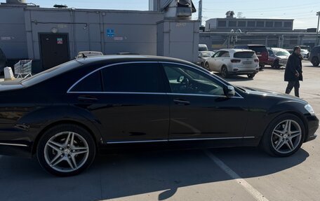 Mercedes-Benz S-Класс, 2011 год, 2 000 000 рублей, 4 фотография