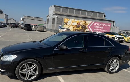 Mercedes-Benz S-Класс, 2011 год, 2 000 000 рублей, 3 фотография