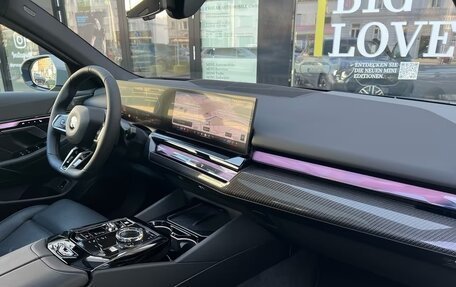 BMW 5 серия, 2025 год, 12 700 000 рублей, 7 фотография