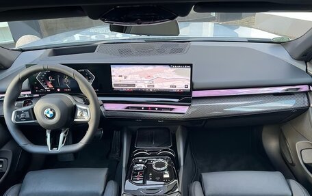 BMW 5 серия, 2025 год, 12 700 000 рублей, 10 фотография