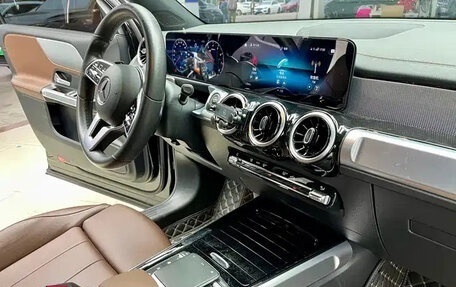 Mercedes-Benz GLB, 2021 год, 1 929 000 рублей, 12 фотография