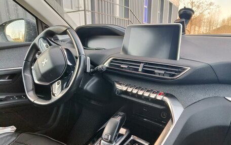 Peugeot 5008 II, 2018 год, 2 300 000 рублей, 2 фотография