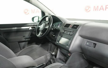 Volkswagen Touran III, 2010 год, 869 000 рублей, 10 фотография