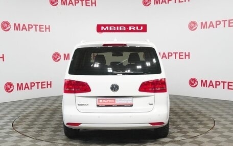 Volkswagen Touran III, 2010 год, 869 000 рублей, 6 фотография