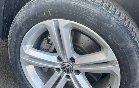 Volkswagen Tiguan I, 2014 год, 2 600 000 рублей, 3 фотография