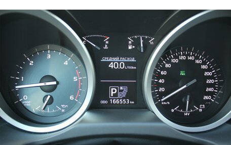 Toyota Land Cruiser 200, 2014 год, 4 498 000 рублей, 36 фотография