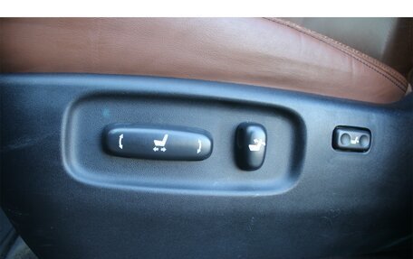 Toyota Land Cruiser 200, 2014 год, 4 498 000 рублей, 28 фотография