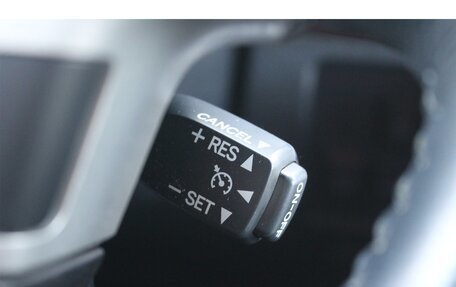 Toyota Land Cruiser 200, 2014 год, 4 498 000 рублей, 33 фотография