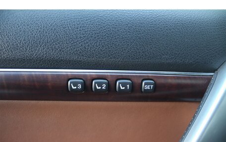 Toyota Land Cruiser 200, 2014 год, 4 498 000 рублей, 26 фотография