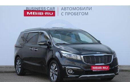 KIA Carnival III, 2017 год, 2 290 000 рублей, 3 фотография