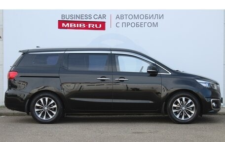 KIA Carnival III, 2017 год, 2 290 000 рублей, 4 фотография