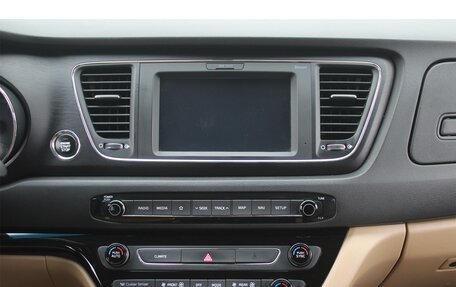 KIA Carnival III, 2017 год, 2 290 000 рублей, 20 фотография