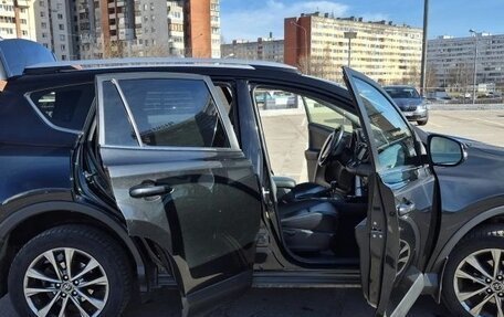 Toyota RAV4, 2015 год, 2 100 000 рублей, 18 фотография