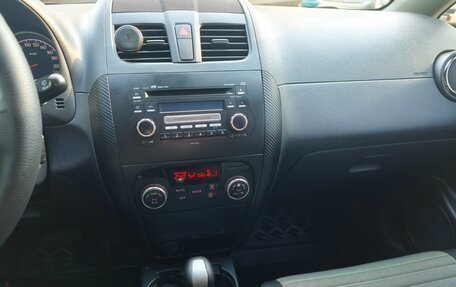 Suzuki SX4 II рестайлинг, 2010 год, 800 000 рублей, 32 фотография