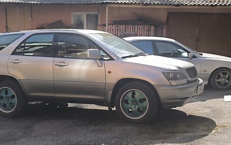 Lexus RX IV рестайлинг, 2000 год, 620 000 рублей, 4 фотография