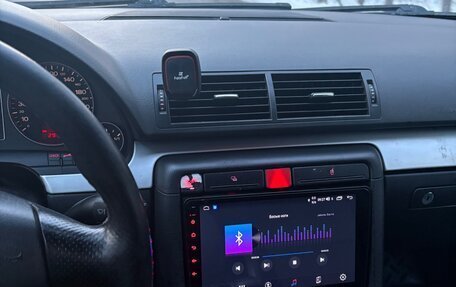 Audi A4, 2003 год, 390 000 рублей, 10 фотография