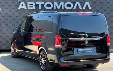 Mercedes-Benz V-Класс, 2017 год, 7 990 000 рублей, 3 фотография