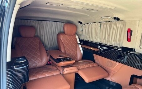 Mercedes-Benz V-Класс, 2017 год, 7 990 000 рублей, 7 фотография