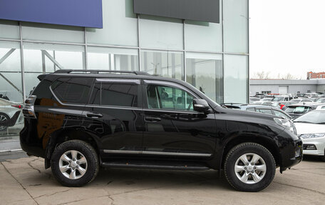 Toyota Land Cruiser Prado 150 рестайлинг 2, 2011 год, 3 148 000 рублей, 6 фотография